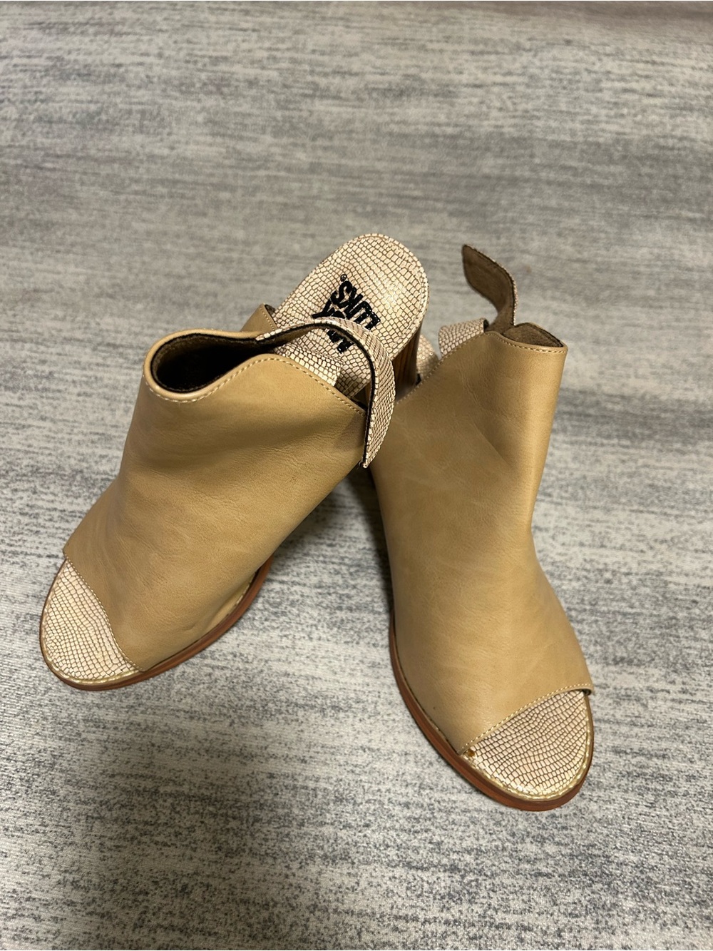 Muk Luks Tan Open-Toe Leather Mules